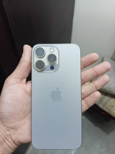 Apple iPhone 15 Pro Max jv mint condition
