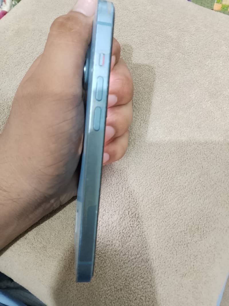 Apple iPhone 14 2
