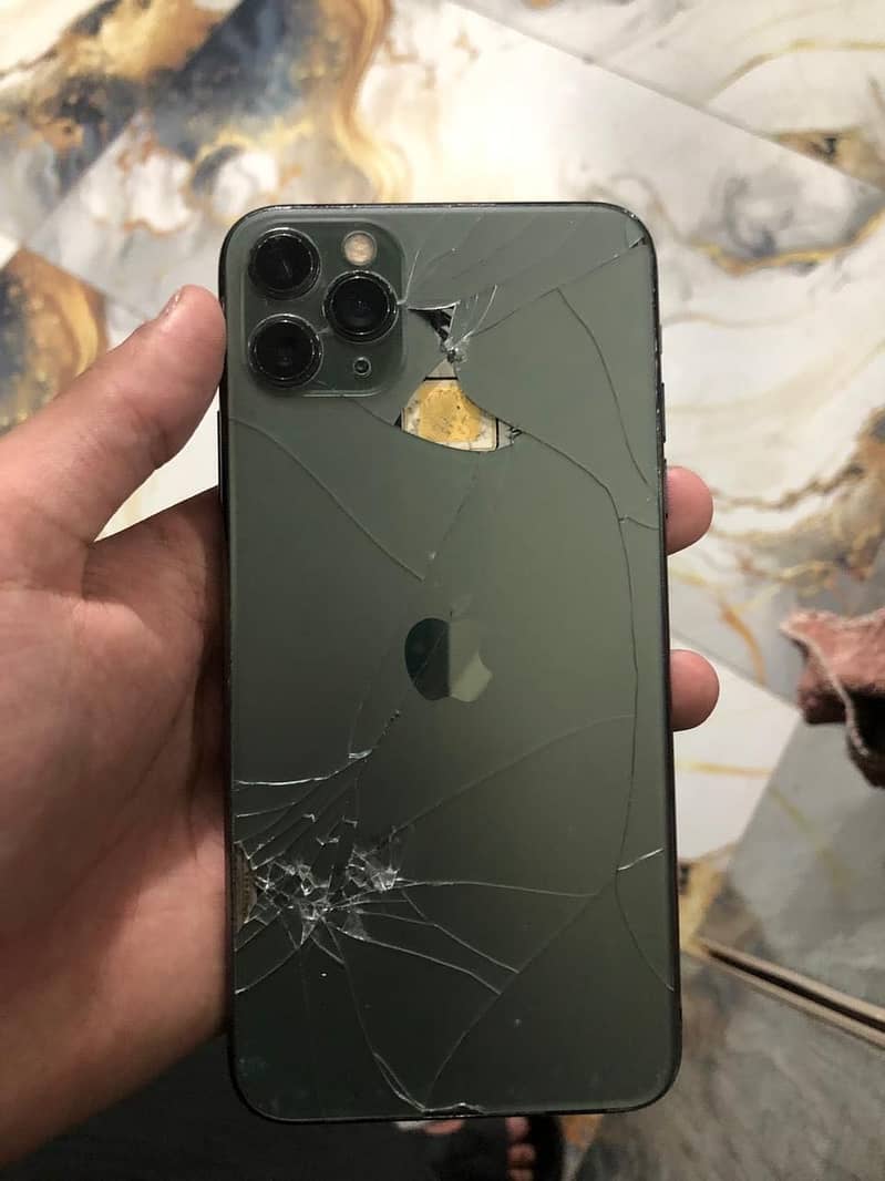 Apple iPhone 11 Pro Max 3