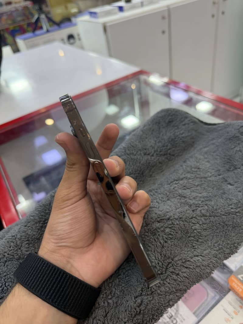 iPhone 13Pro 6