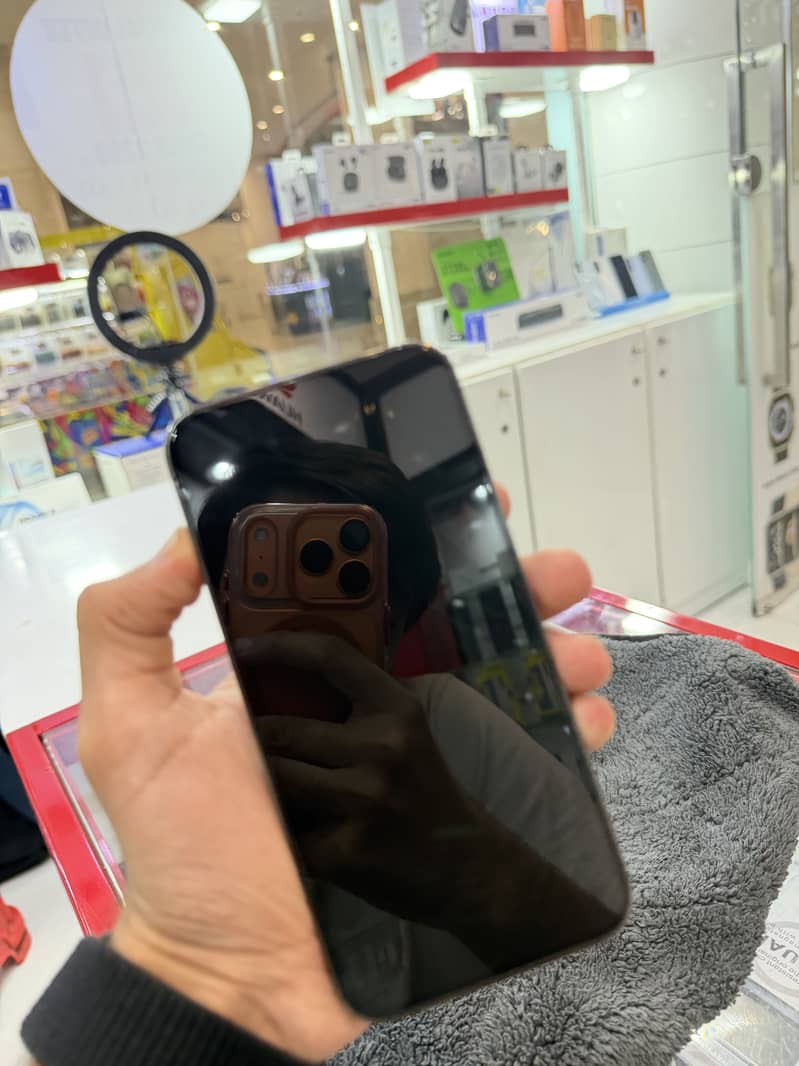 iPhone 13Pro 7