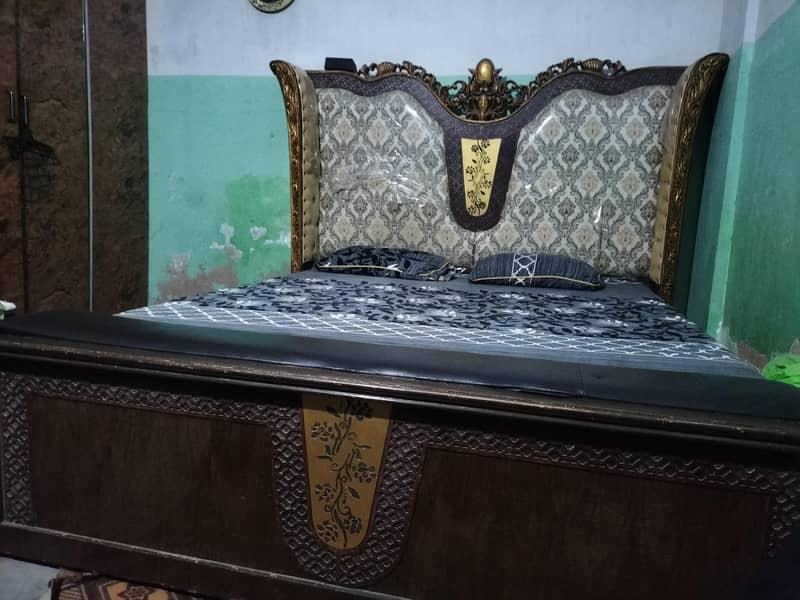 bed and dressing table 8