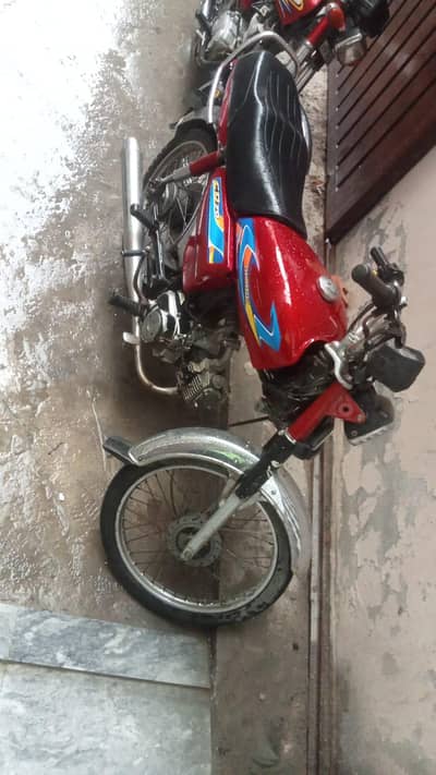 CD 70 Bike 2021 Model urgent for sale