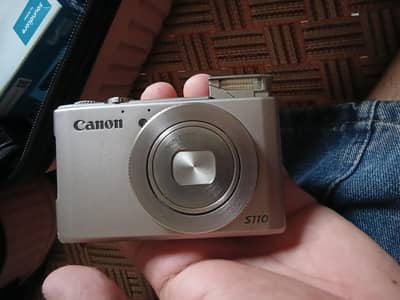 canon powerShot S110 only screen break other wise all okay