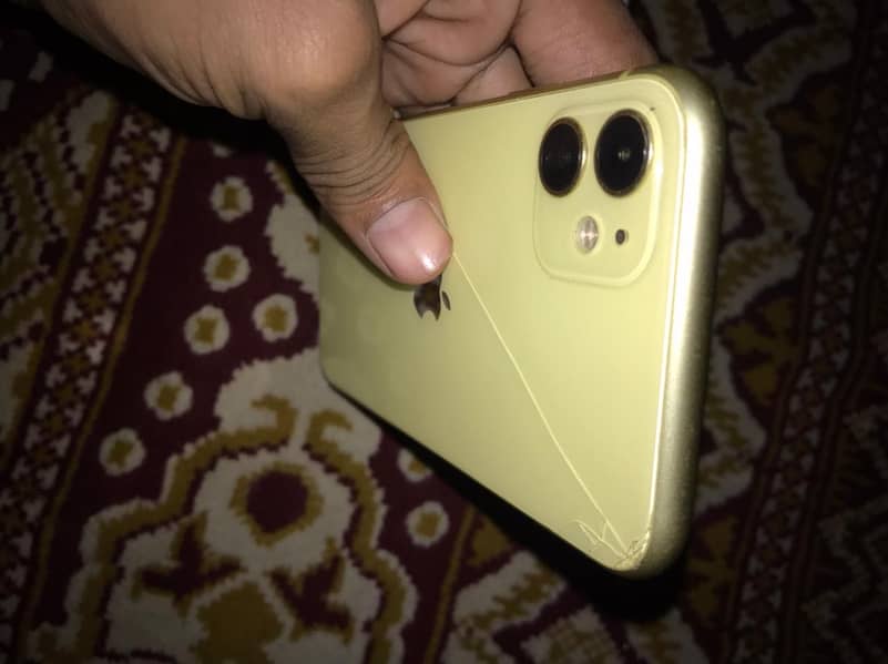 Apple iPhone 11 8
