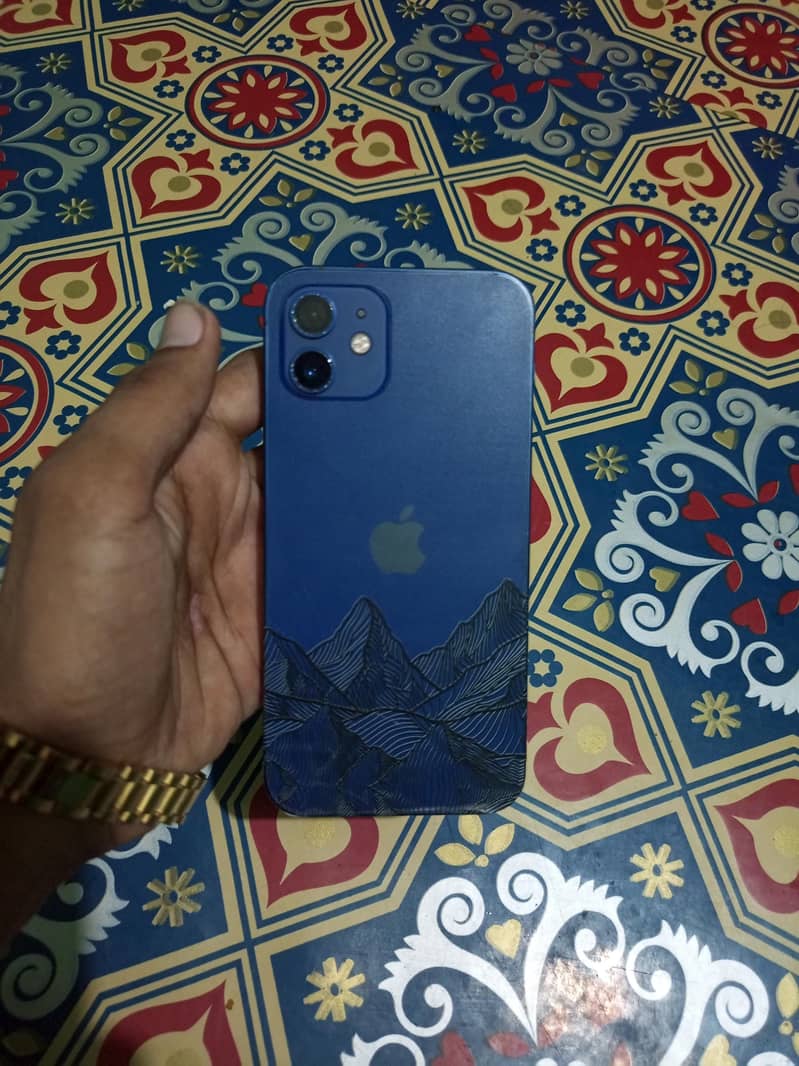 Apple iPhone 12 2