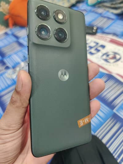 Motorola edge 2025