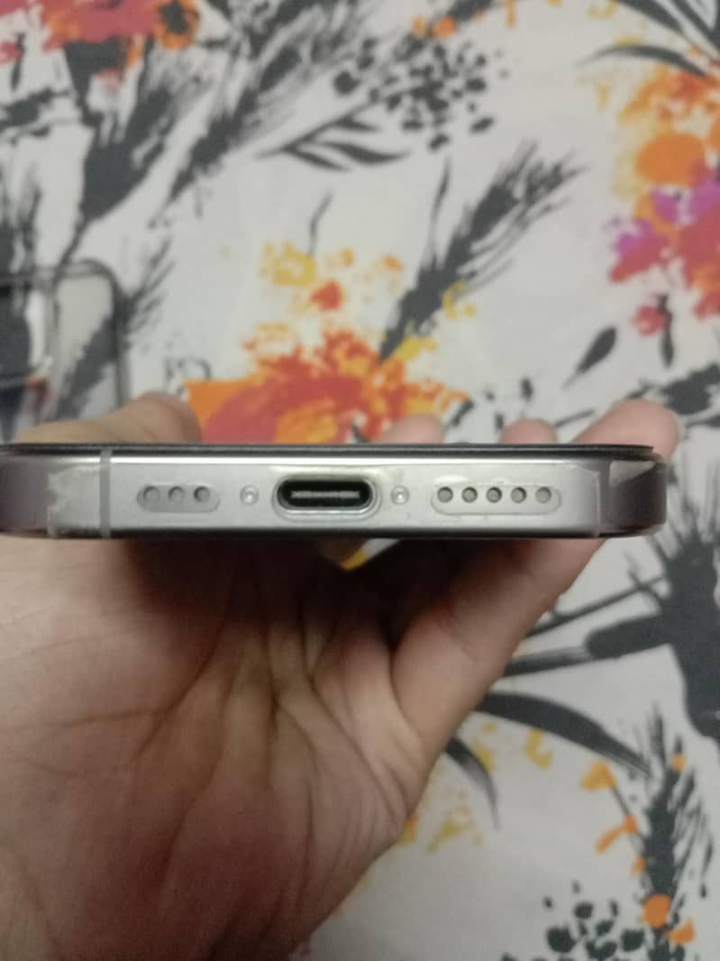 Apple iPhone 15 Pro JV 4