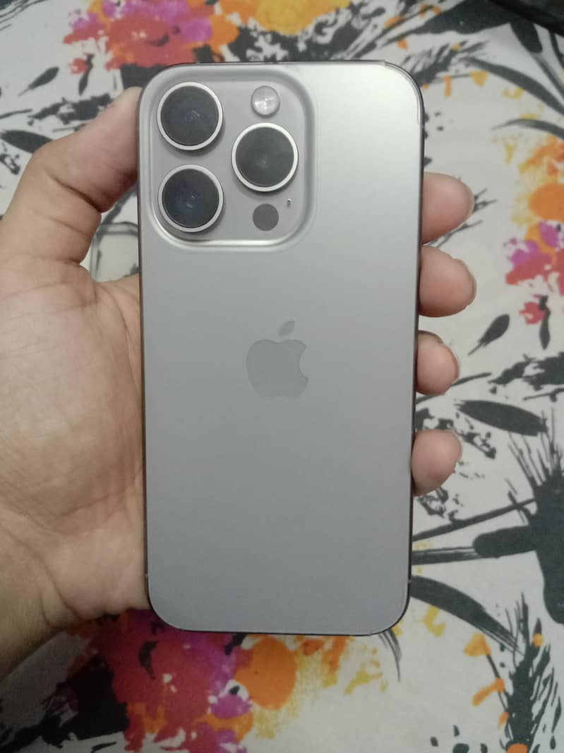 Apple iPhone 15 Pro JV 6