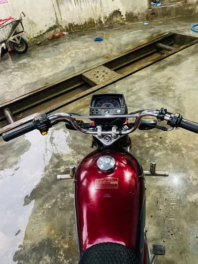 Honda CD 70 for sale slightly used a one one handed