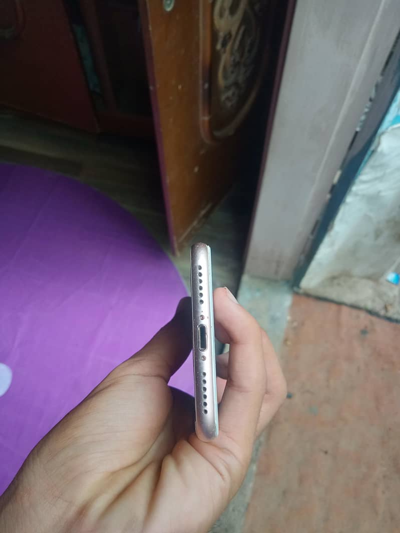 Apple iPhone 8 (Exchange Possible) 6