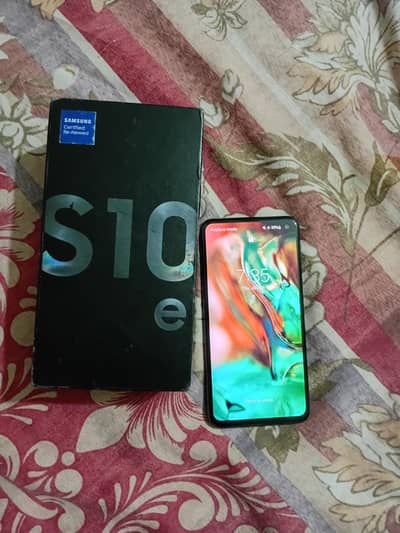 Samsung Mobile S10e
