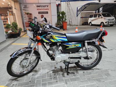 Honda 125 2025/2026 Black Lover