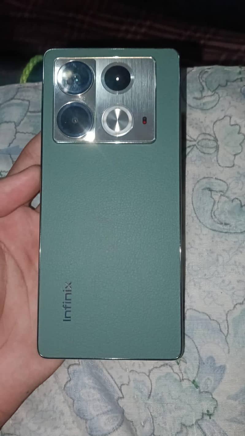 Infinix Note 40 0