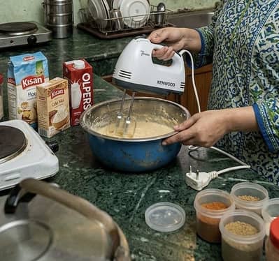 Kenwood 7-speed Electric Hand Mixer (HM133/180W), Free Delivery