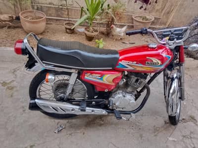 united 125