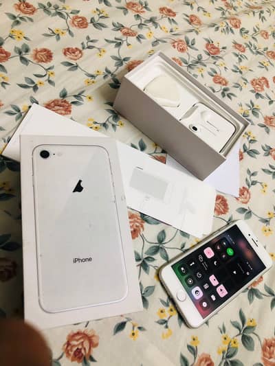Apple iPhone 8