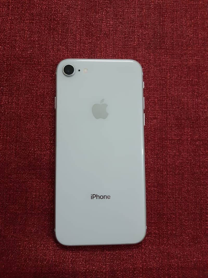 Apple iPhone 8 3
