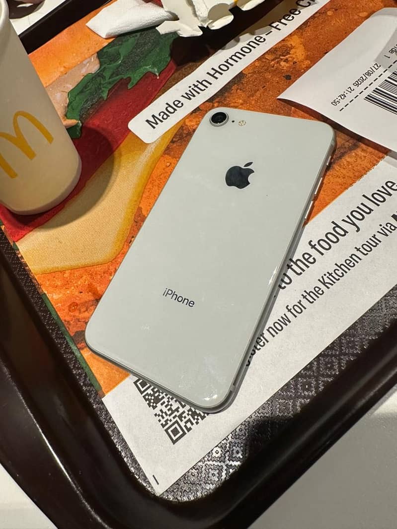 Apple iPhone 8 7