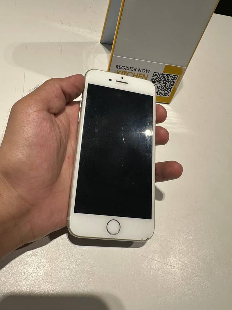 Apple iPhone 8 11