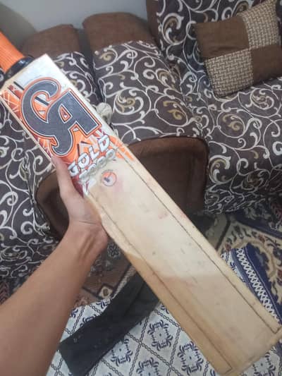 CA gold 2k English willow high grade bat with CA cover fully knocked.