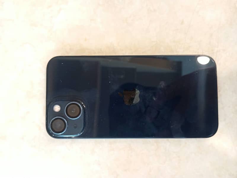 Apple iPhone 13 4