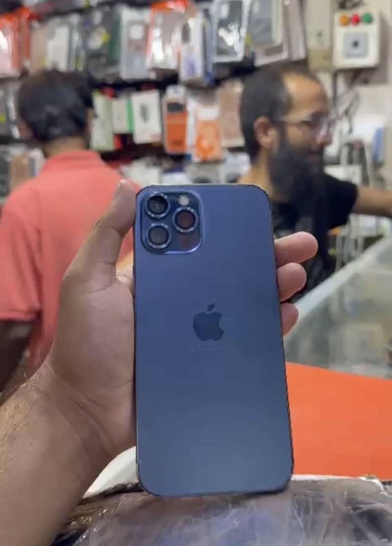 Apple iPhone 12 Pro Max 2