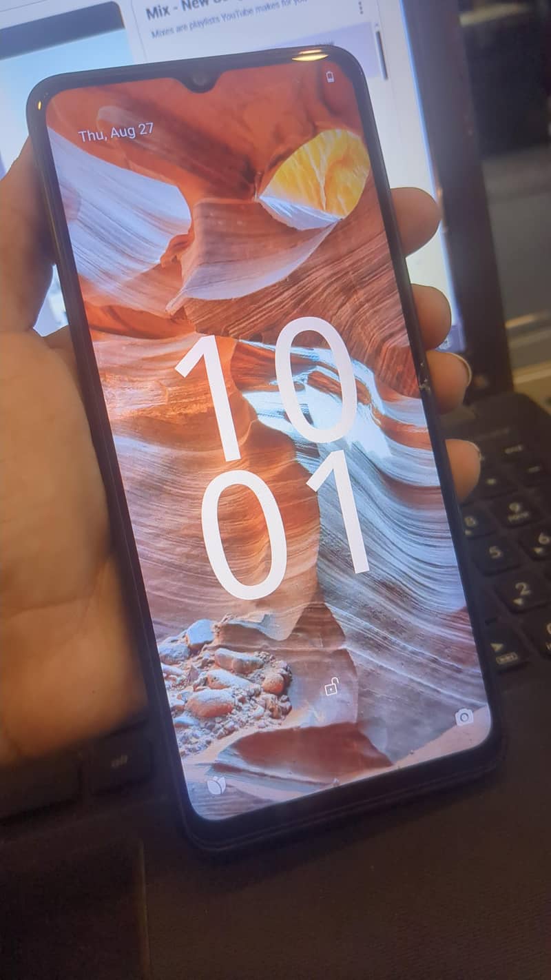 Google Pixel 6a  & Redmi A3 1