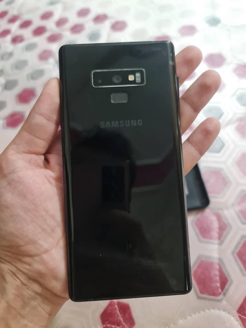Samsung Mobile Note 9 4