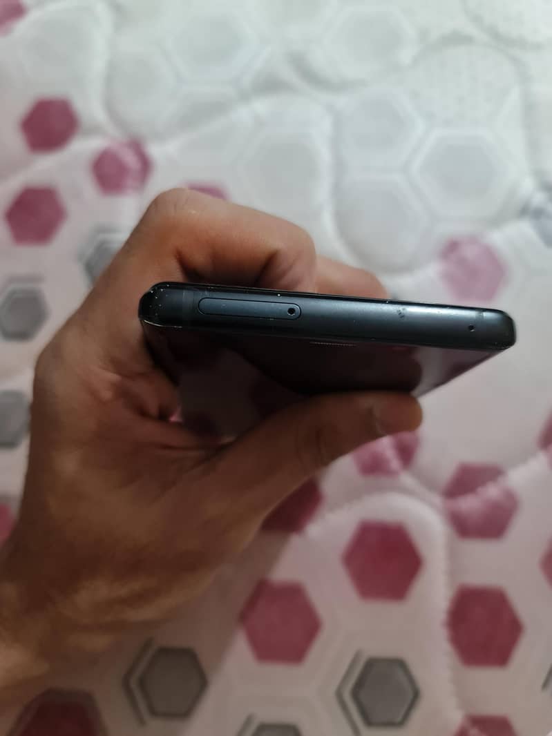 Samsung Mobile Note 9 6