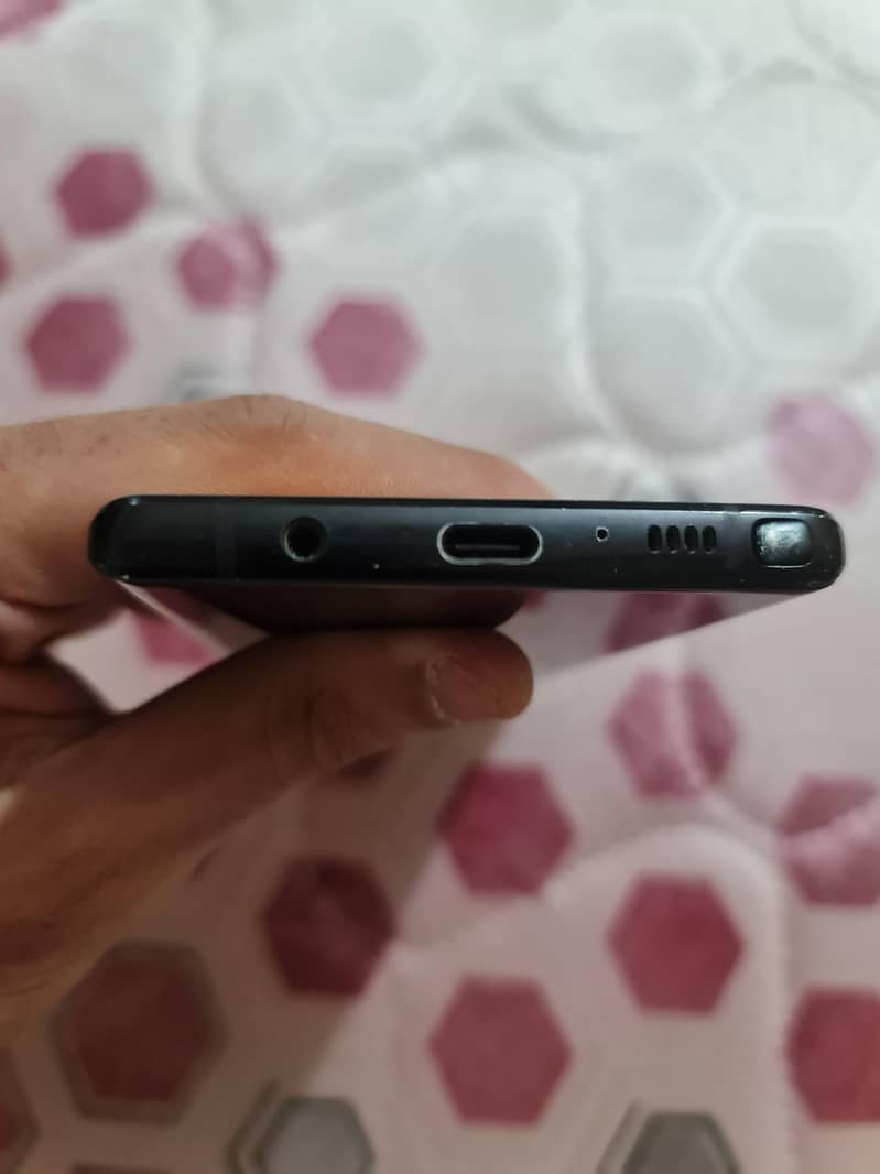 Samsung Mobile Note 9 7