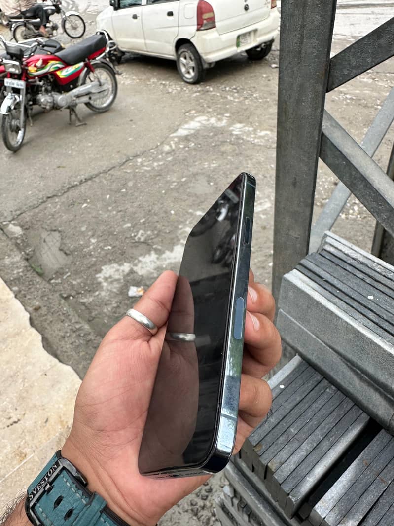 iphone 13 pro max 9