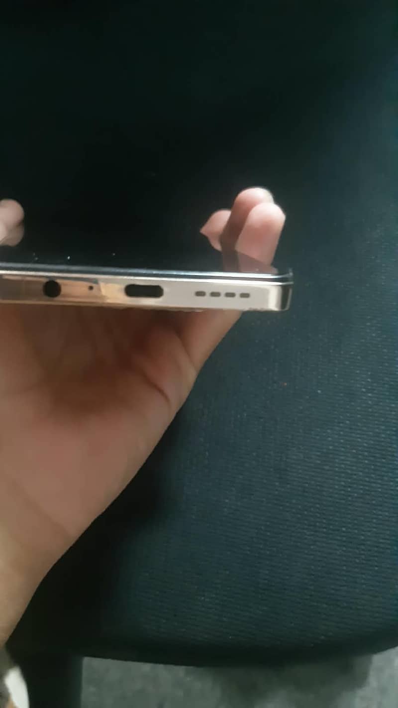 Infinix Note 30 4