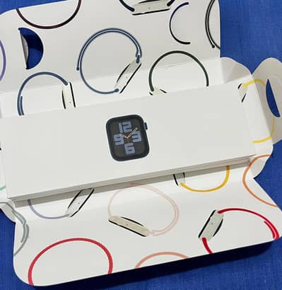 Brand New Sealed Apple Watch SE 2nd Gen Midnight - Sport.