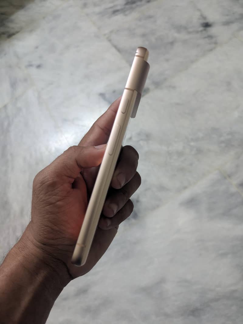 Google Pixel 8 2
