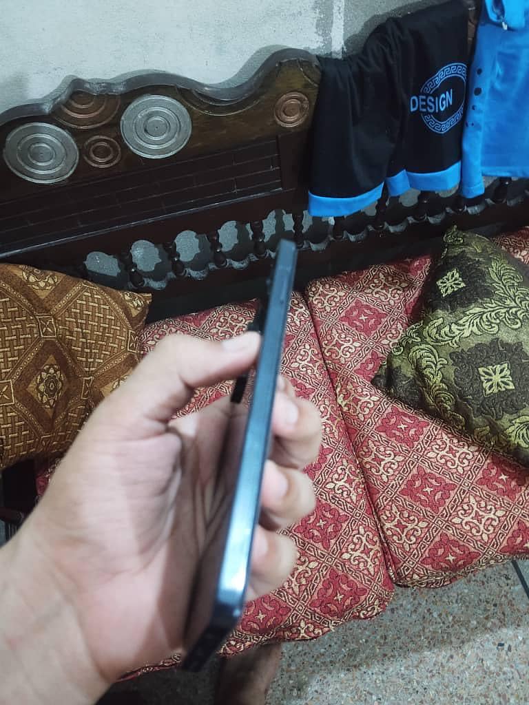 Tecno CAMON 20 2