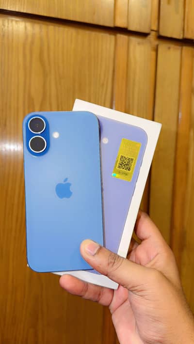 Apple iPhone 17 officially pta 256gp cycle 23  condition10/10