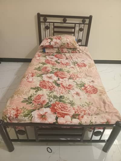 single bed with mattress