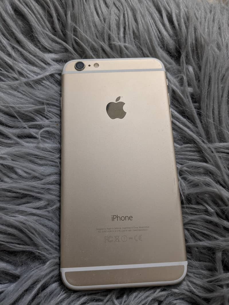 Apple iPhone 6 Plus 0