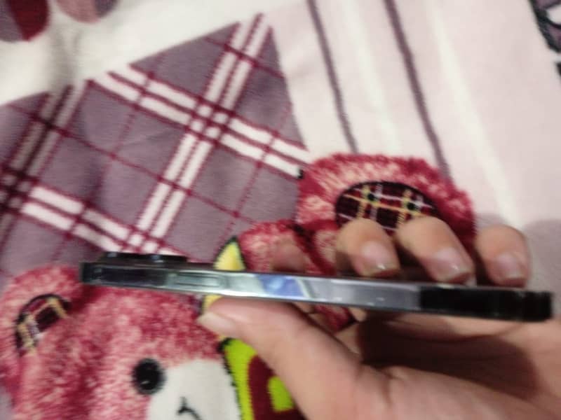 Apple iPhone 14 Pro Max 3