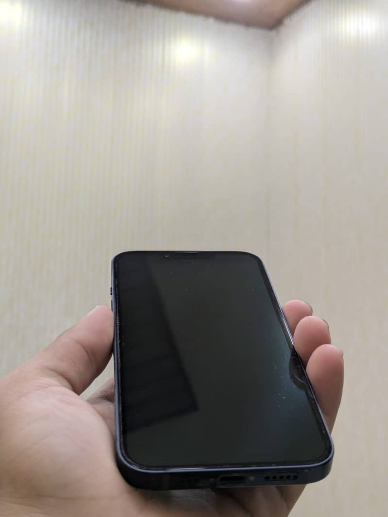 Iphone 13 simple 12