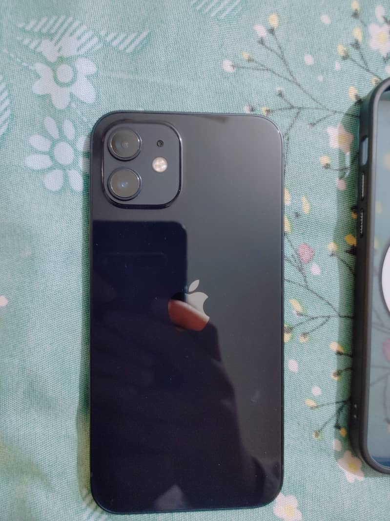 Apple iPhone 12 3
