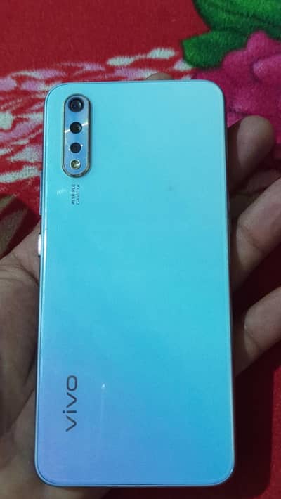 Vivo S1