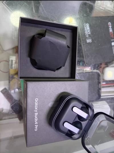 Samsung Buds 4 Pro