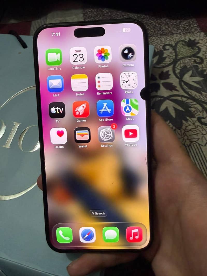 Iphone 15 pro max 1