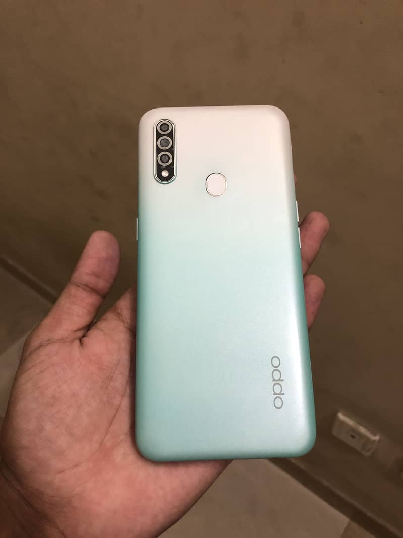 OPPO A31 0