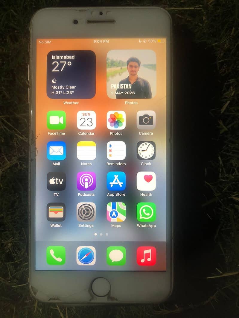 Apple iPhone 8 Plus 0