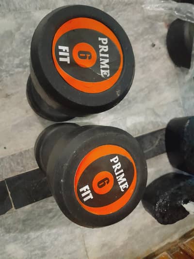 6KG dhumbells pair