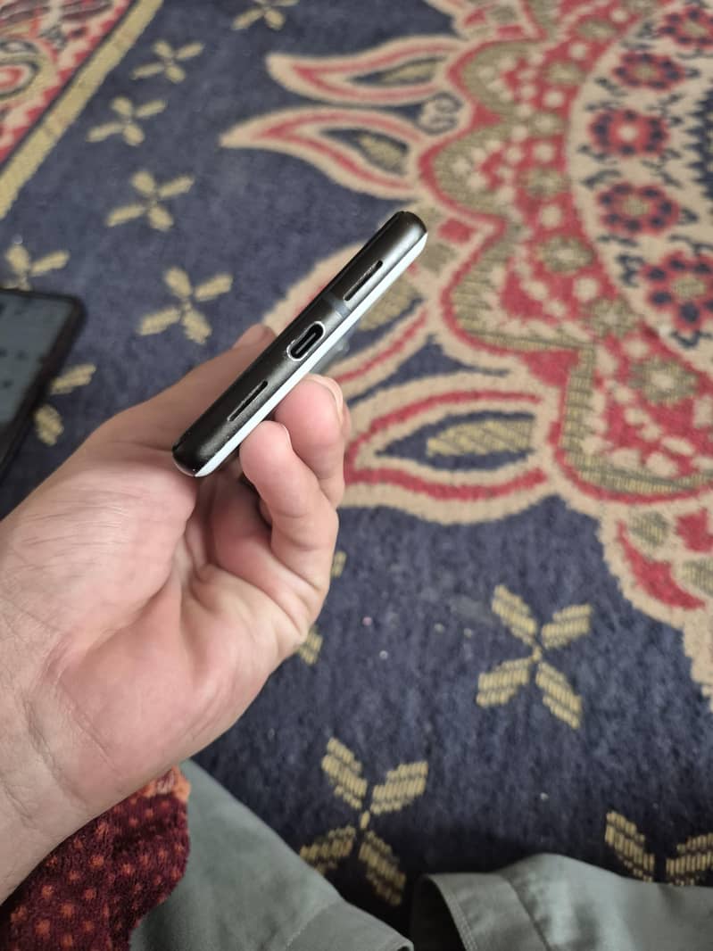 Google Pixel 6 5
