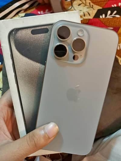 Apple iPhone 15 Pro Max  Factory Unlocked 